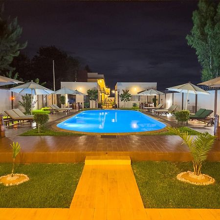 Bira Hotel Antsirabe Exterior photo