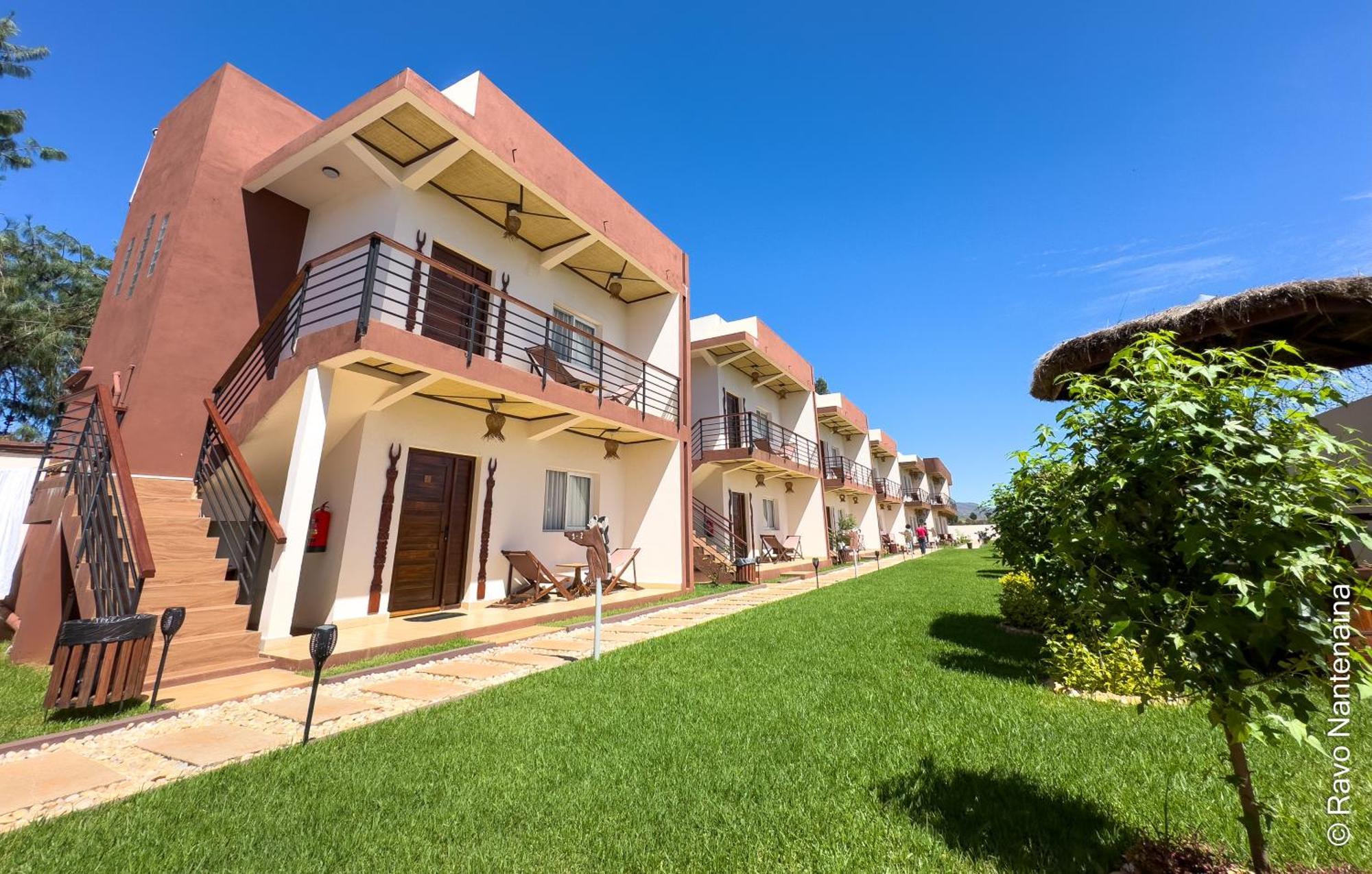 Bira Hotel Antsirabe Exterior photo