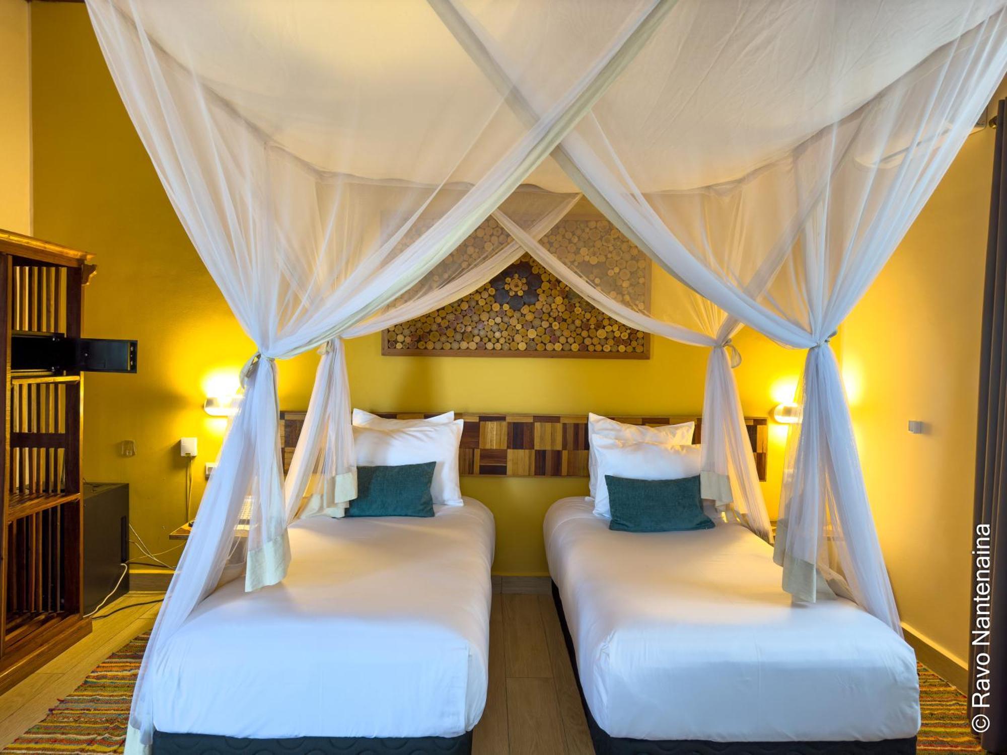 Bira Hotel Antsirabe Exterior photo